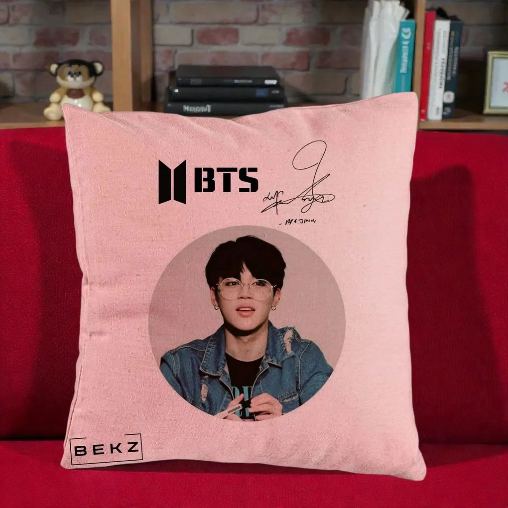 Perna Personalizata K-pop BTS Jimin Portret Cerc Autograf Geaca, 40x40 cm, Roz, Husa Detasabila, Perna Inclusa, BEKZ®
