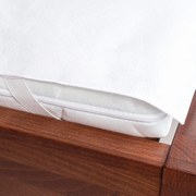 Protecţie impermeabilă pentru saltea din frotir alb 180 x 200 cm
