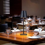 Lampa de masa cu Senzor Touch, 3 Tipuri De Lumina, Incarcare USB