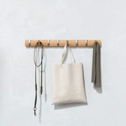 Cuier cu 8 carlige rabatabile Umbra Flip natural