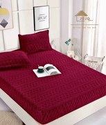 Husa de pat cu elastic Cocolino + doua fete perna, Model Tricotat, 180x200 cm, Bordo