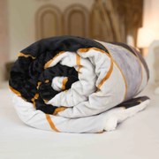 Pătură din microfibră cu lână sintetică