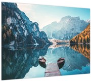 Tablou pe sticlă - Bărci pe Lacul Braies (70x50 cm)