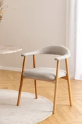 MAZZONI EXPORT ADELE Bej Latte (țesătură Monza 60)/cadru Stejar Natural - SCAUN DIN LEMN BOUCLÉ PENTRU SALON SUFRAGERIE BUCĂTĂRIE RETRO