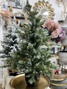 Brad verde artificial cu conuri ROYAL in ghiveci, 90cm