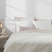 Cuvertura de pat cu perne decorative