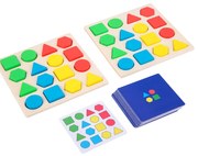 Joc de potrivire a formelor și construcție din lemn cu cărți