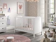 Pătuț Bebeluși AMORI, 60x120 cm, Alb (Pin Masiv și MDF), Design Romantic – Vipack
