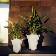 Ghiveci flori / Jardiniera plante de exterior / interior design modern premium PEZZETTINA PLANTER 50x50x50 56006R Vondom
