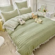 Set Lenjerie de Pat 2 Persoane Bumbac Finet Creponata Uni cu Volanase, 6 Piese - Verde