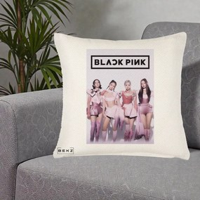 Perna Personalizata K-pop BLACKPINK Poster Roz Tinute Coordonate, 40x40 cm, Crem Reliefat, Husa Detasabila, Perna Inclusa, BEKZ®