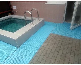 Covoraș pentru piscină din plastic 1200 x 60 x 0,8 cm, verde