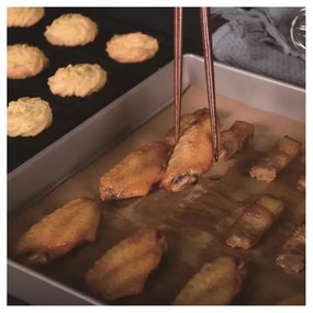 Hartie de copt Klausberg KB 7903, Rolă 20 m, 38 cm, -40 pana la 230°C, Utilizare universala, Neaderent, Maro