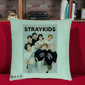 Perna Personalizata K-pop Stray Kids STRAYKIDS Alb-Negru cu Foto Grup, 40x40 cm, Verde Menta, Husa Detasabila, Perna Inclusa, BEKZ®