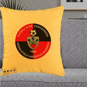 Perna Personalizata FK Csikszereda 1904 Fotbal, 40x40 cm, Galben, Husa Detasabila, Perna Inclusa, BEKZ®