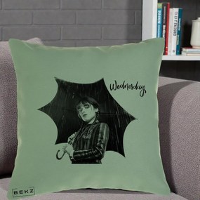 Perna Personalizata Wednesday Addams cu Umbrela Foto, 40x40 cm, Verde, Husa Detasabila, Perna Inclusa, BEKZ®