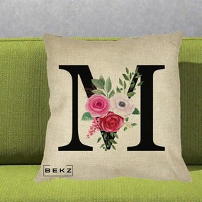 Cadou Personalizat - Perna Personalizata Monograma Florala Litera M cu Trandafiri si Anemona, 40x40 cm, Crem, Husa Detasabila, Perna Inclusa, BEKZ®