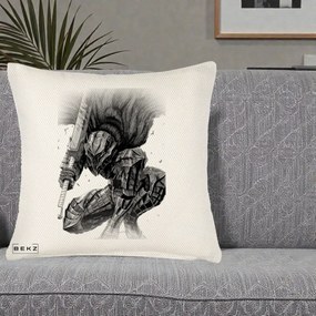 Perna Personalizata Berserk Guts Armor of Darkness Manga, 40x40 cm, Crem Reliefat, Husa Detasabila, Perna Inclusa, BEKZ®