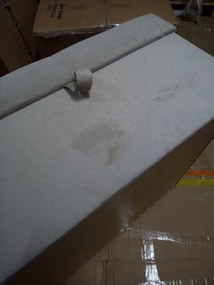 OFERTĂ Taburet crem ZENOVA cu spațiu de depozitare 65x65 cm II. calitate.