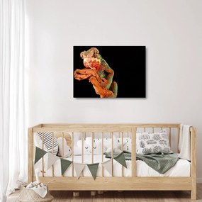 Tablou pe sticlă cu cameleon pe creangă (70x50 cm)