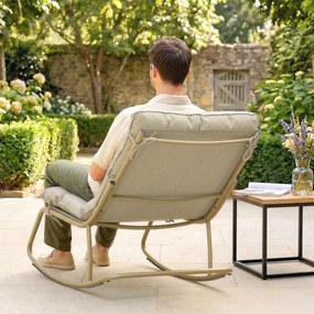 Outsunny Șezlong Balansoar Exterior, Șezut 63 cm, Pernă inclusă, Culoare Bej. | Aosom Romania