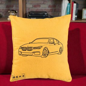 Perna Personalizata BMW Seria 7 Linie Minimalista, 40x40 cm, Galben, Husa Detasabila, Perna Inclusa, BEKZ®