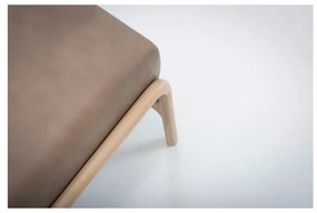 Taburet din piele bovină cu structură din lemn masiv de stejar Gazzda Fawn, maro deschis