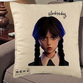Perna Personalizata Wednesday Addams Portret Realist, 40x40 cm, Bej, Husa Detasabila, Perna Inclusa, BEKZ®
