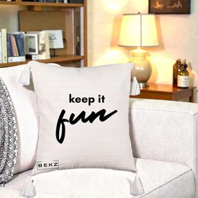 Perna Decorativa Keep It Fun, 40x40 cm, Bej cu Franjuri, Husa Detasabila, Perna Inclusa, BEKZ®