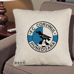 Perna Personalizata FC Corvinul Hunedoara Fotbal, 40x40 cm, Bej Canapea, Husa Detasabila, Perna Inclusa, BEKZ®