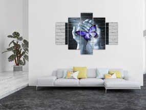 Tablou - Fluture violet pe perete (150x105 cm)