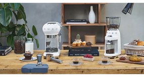 Aparat de cafea alb Retro Style – SMEG