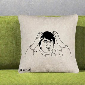 Perna Decorativa Jackie Chan WTF, 40x40 cm, Bej Canapea, Husa Detasabila, Perna Inclusa, BEKZ®