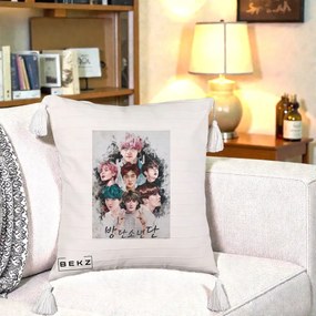 Perna Personalizata K-pop BTS Bangtan Boys Poster Artistic Negru Alb, 40x40 cm, Bej cu Franjuri, Husa Detasabila, Perna Inclusa, BEKZ®