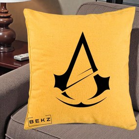 Perna Personalizata Assassin's Creed Minimalist, 40x40 cm, Galben, Husa Detasabila, Perna Inclusa, BEKZ®