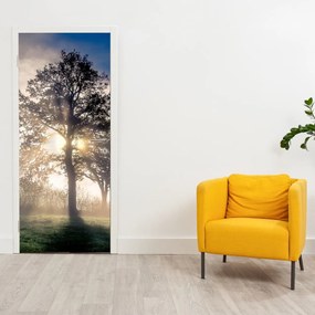 Fototapet pentru ușă - Copacul în ceață (95x205cm)