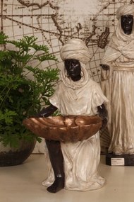 Statuetă decorativă din polirășină, crem și auriu, siluetă maură îngenuncheată, cu bol în formă de cochilie, 36,5 x 26 cm, „Grenade”