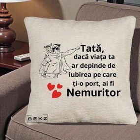 Cadou pentru Tata - Perna Personalizata Tata Nemuritor Supererou cu Masca, 40x40 cm, Bej Canapea, Husa Detasabila, Perna Inclusa, BEKZ®
