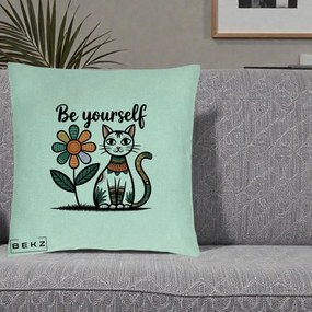 Perna Personalizata Be Yourself Pisica Folk, 40x40 cm, Verde Menta, Husa Detasabila, Perna Inclusa, BEKZ®