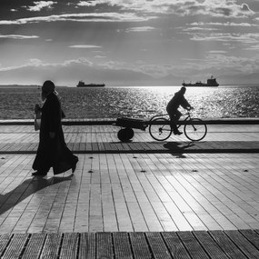 Fotografie Strolling Around, George Digalakis