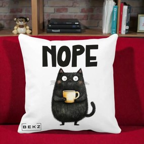 Perna Decorativa NOPE Pisica Neagra Cafea, 40x40 cm, Alba Mata, Husa Detasabila, Perna Inclusa, BEKZ®