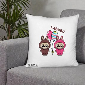 Perna Personalizata Labubu Cuplu cu Baloane, 40x40 cm, Alb Pufos, Husa Detasabila, Perna Inclusa, BEKZ®