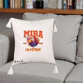 Perna Personalizata K-pop HUNTRX Mira Personaj Avoline, 40x40 cm, Bej cu Franjuri, Husa Detasabila, Perna Inclusa, BEKZ®