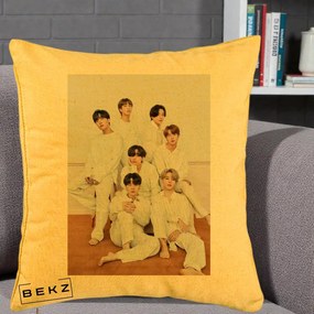 Perna Personalizata K-pop BTS Foto Grup All-White Elegant, 40x40 cm, Galben, Husa Detasabila, Perna Inclusa, BEKZ®