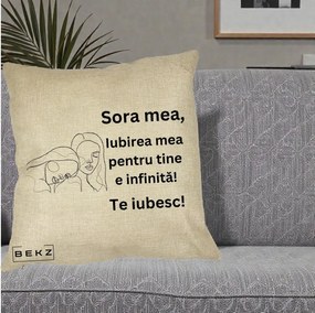 Cadou pentru Sora - Perna Personalizata Sora Mea Te Iubesc Line Art Portrete Fata in Fata, 40x40 cm, Crem, Husa Detasabila, Perna Inclusa, BEKZ®