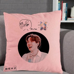 Perna Personalizata K-pop BTS J-Hope Portret cu Autograf, 40x40 cm, Roz, Husa Detasabila, Perna Inclusa, BEKZ®