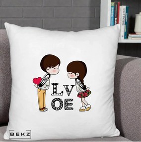 Cadou Romantic - Perna Personalizata Cuplu Kawaii LOVE, 40x40 cm, Alb Pufos, Husa Detasabila, Perna Inclusa, BEKZ®