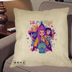 Perna Personalizata K-pop HUNTRX Trio cu Pisica Stele, 40x40 cm, Crem, Husa Detasabila, Perna Inclusa, BEKZ®