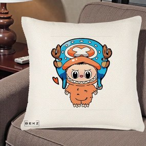 Perna Personalizata Labubu x Tony Tony Chopper, 40x40 cm, Crem Reliefat, Husa Detasabila, Perna Inclusa, BEKZ®