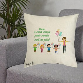 Cadou pentru Educatoare - Perna Personalizata Doar o Inima Uriasa poate Modela Minti de Pitici cu Educatoare si Baloane, 40x40 cm, Ecru, Husa Detasabila, Perna Inclusa, BEKZ®
